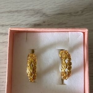 Vintage NAPIER Shiny Gold Tone Screw Back Clip On Costume Earrings